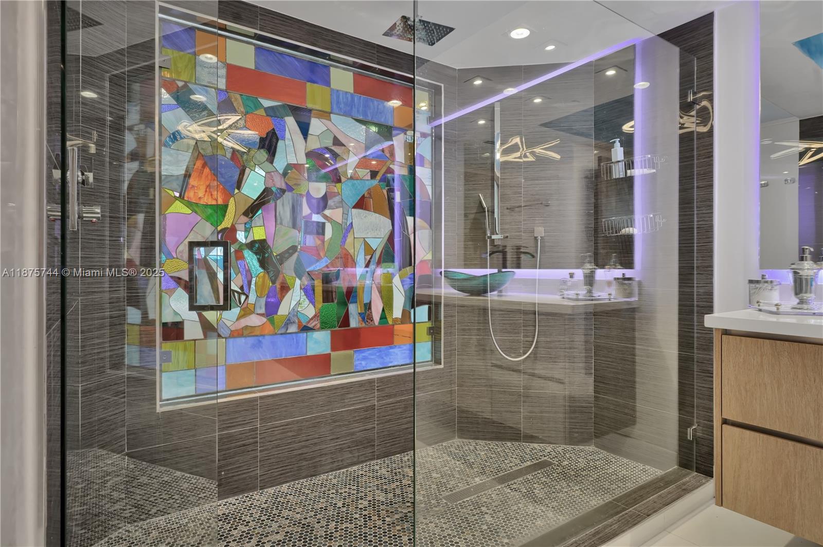 BLUE DIAMOND CONDO - Residential