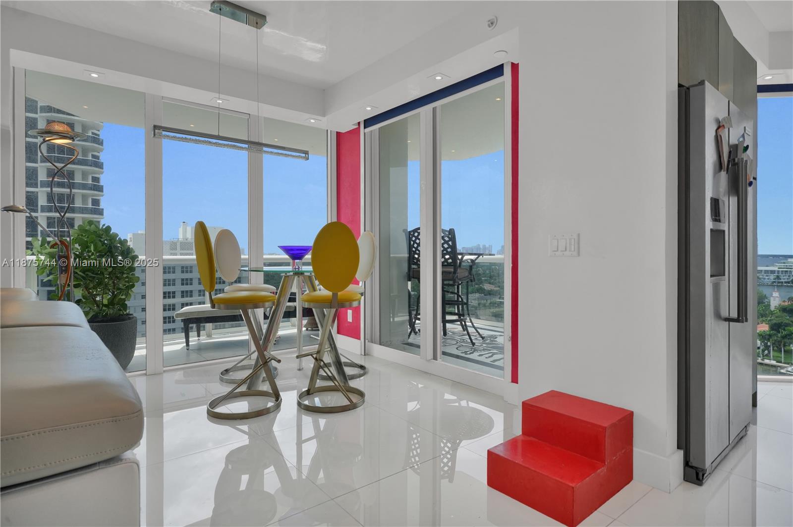 BLUE DIAMOND CONDO - Residential