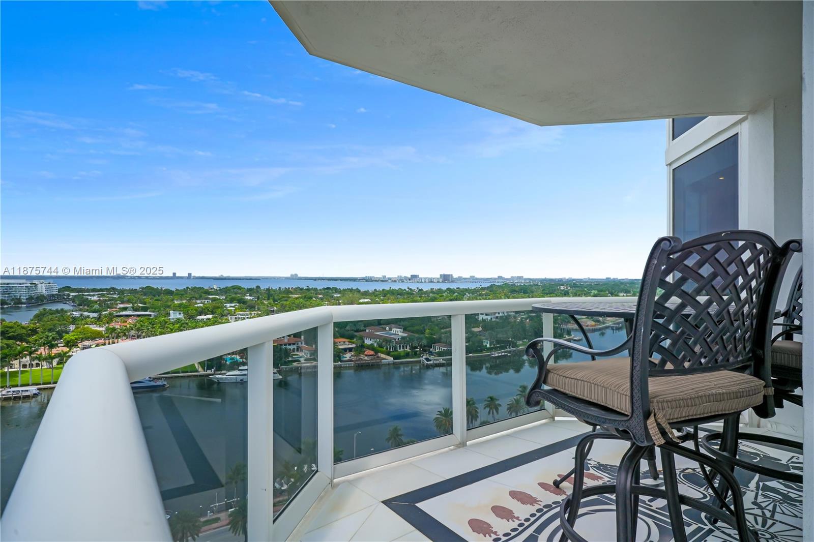 BLUE DIAMOND CONDO - Residential