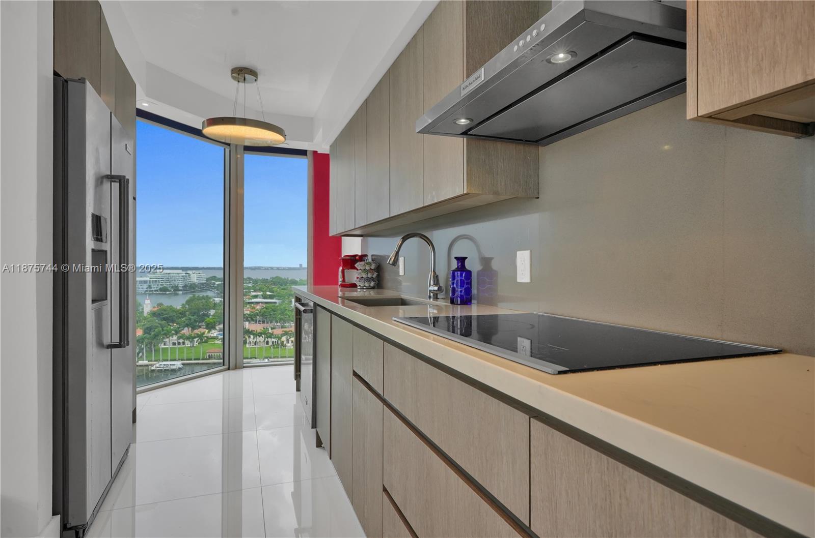 BLUE DIAMOND CONDO - Residential