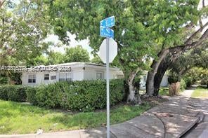 190 NE 90TH ST APT 1, EL PORTAL, FL 33138 - Image 40dbd4f1080dc52aad9d971ffccc9255/719937460