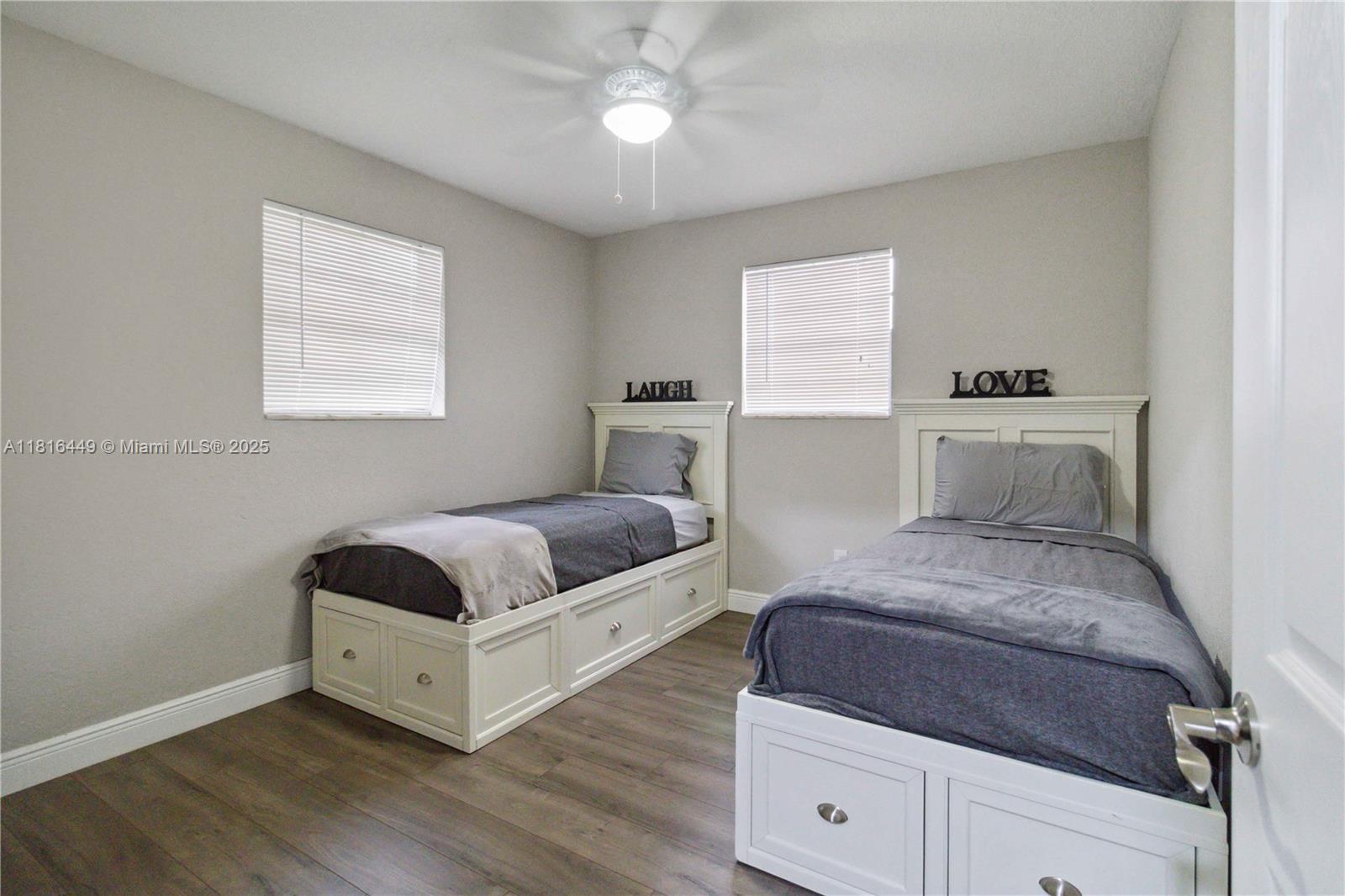 PALMLAND HOMES SOUTH NO T - Residential