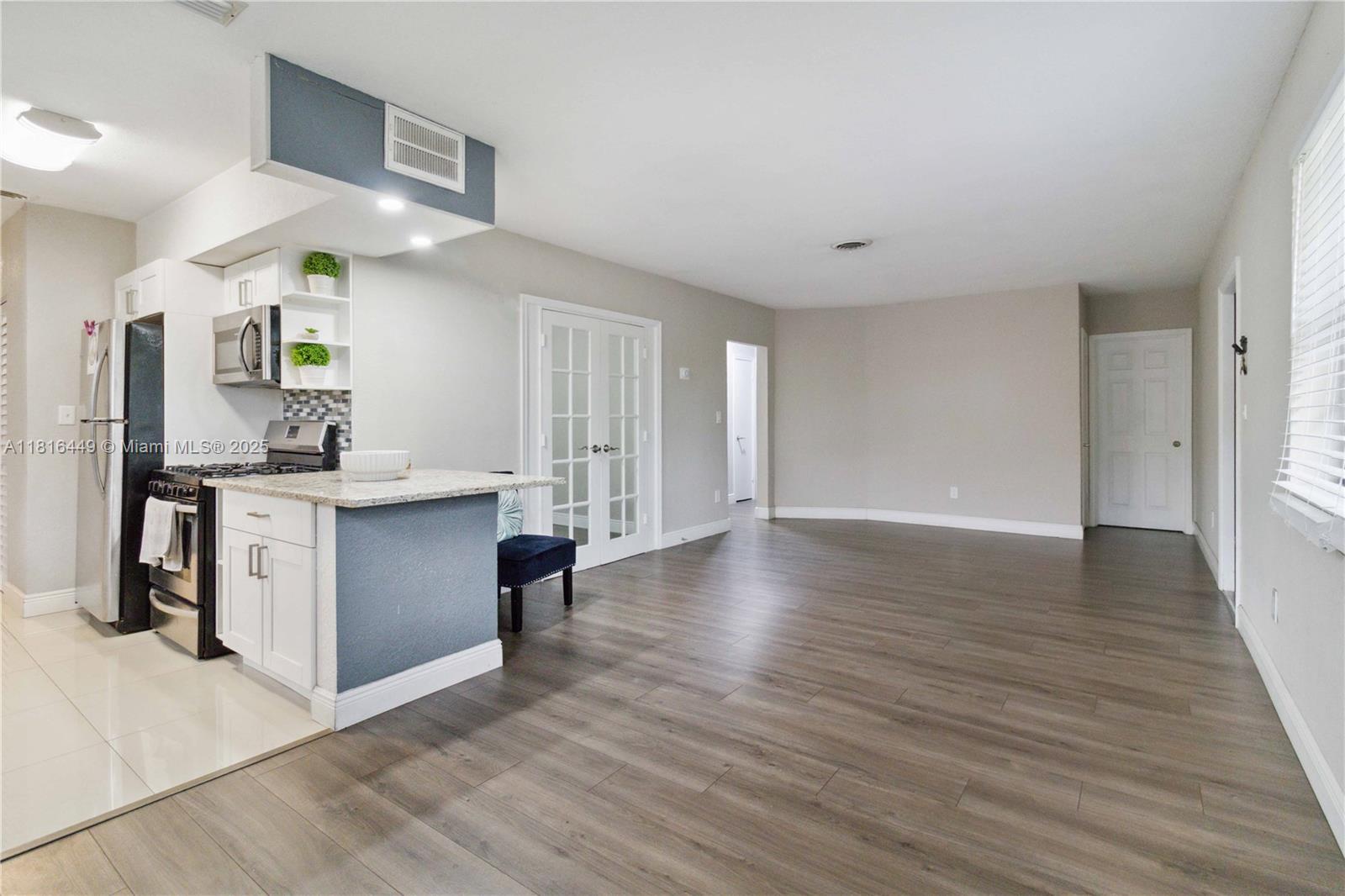 PALMLAND HOMES SOUTH NO T - Residential