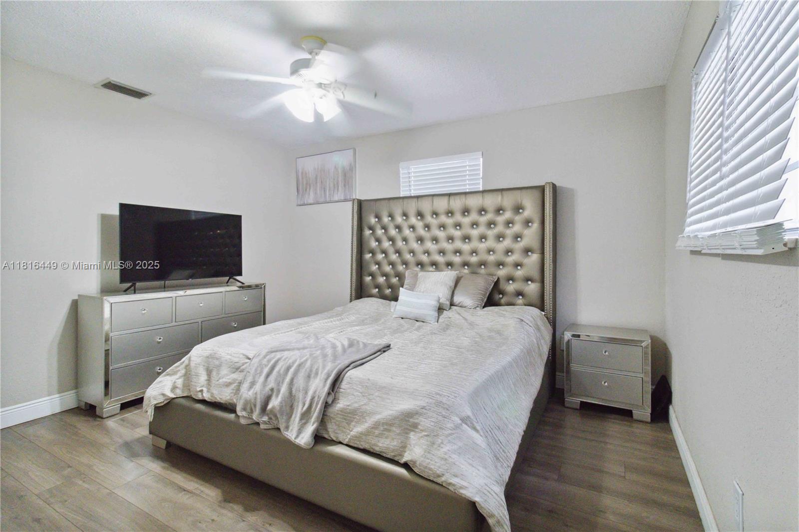 PALMLAND HOMES SOUTH NO T - Residential