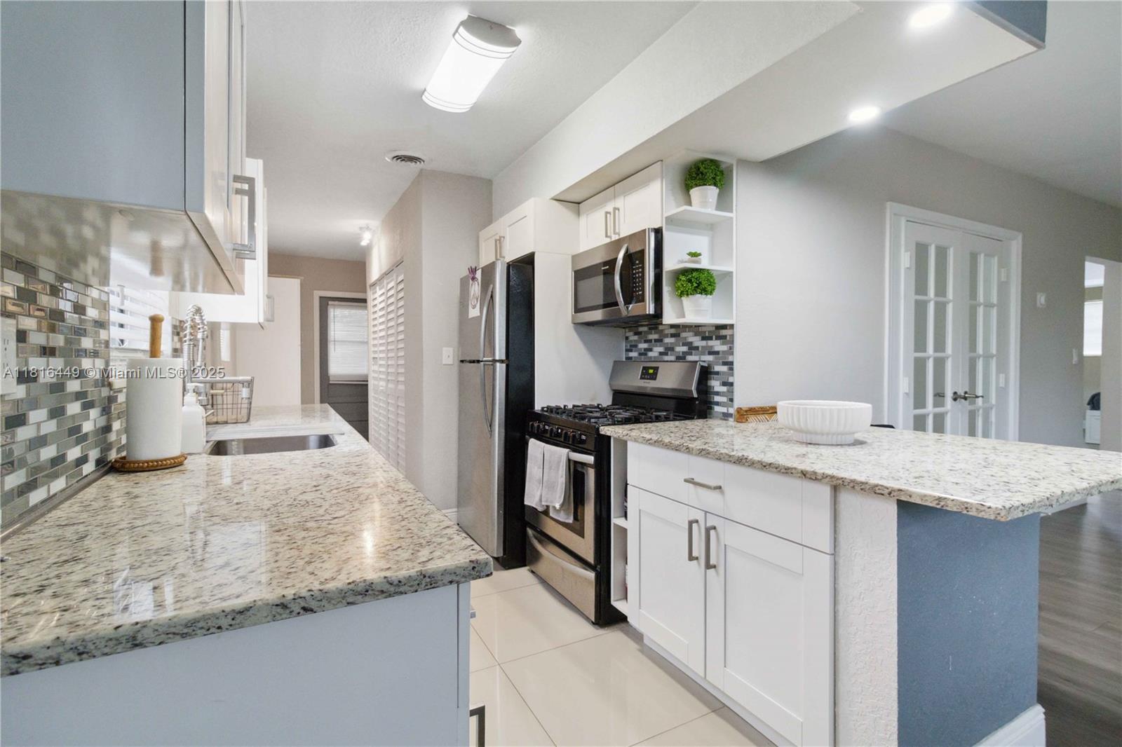 PALMLAND HOMES SOUTH NO T - Residential