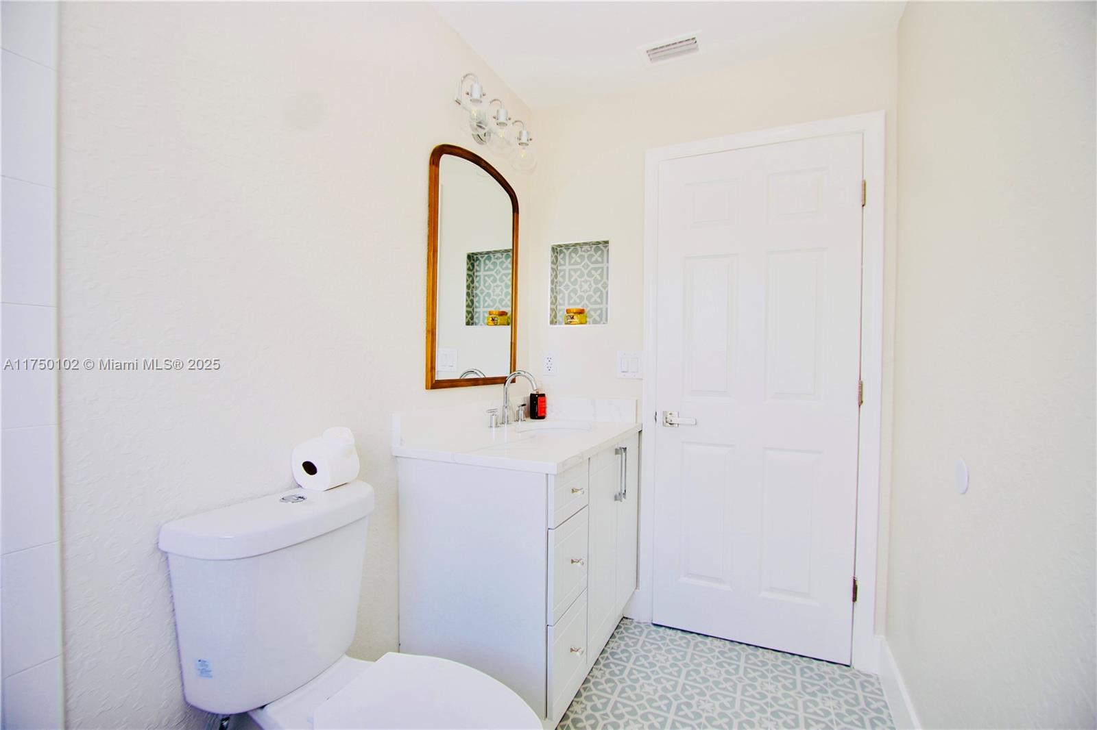 DELRAY TOWN OF - Residential Lease