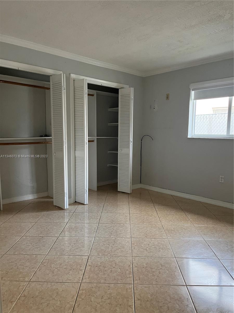 SUNRISE GOLF VILLAGE SEC - Residential Lease