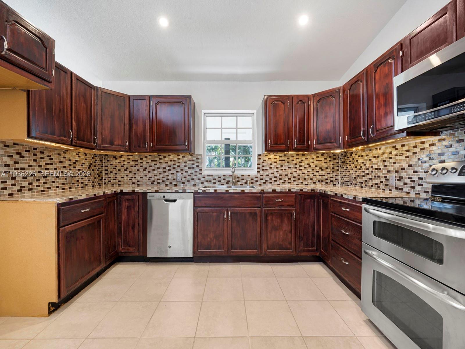 GRIFFIN 345 PLAT - Residential