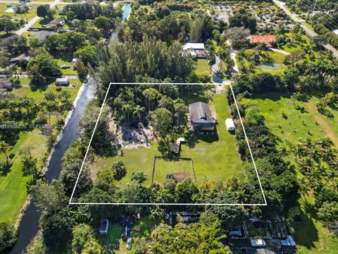 18901 SW 59th St Southwest Ranches FL 33332