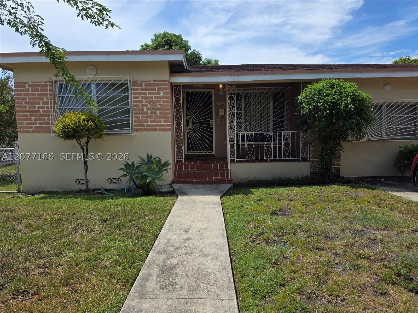 3070 NW 6th St