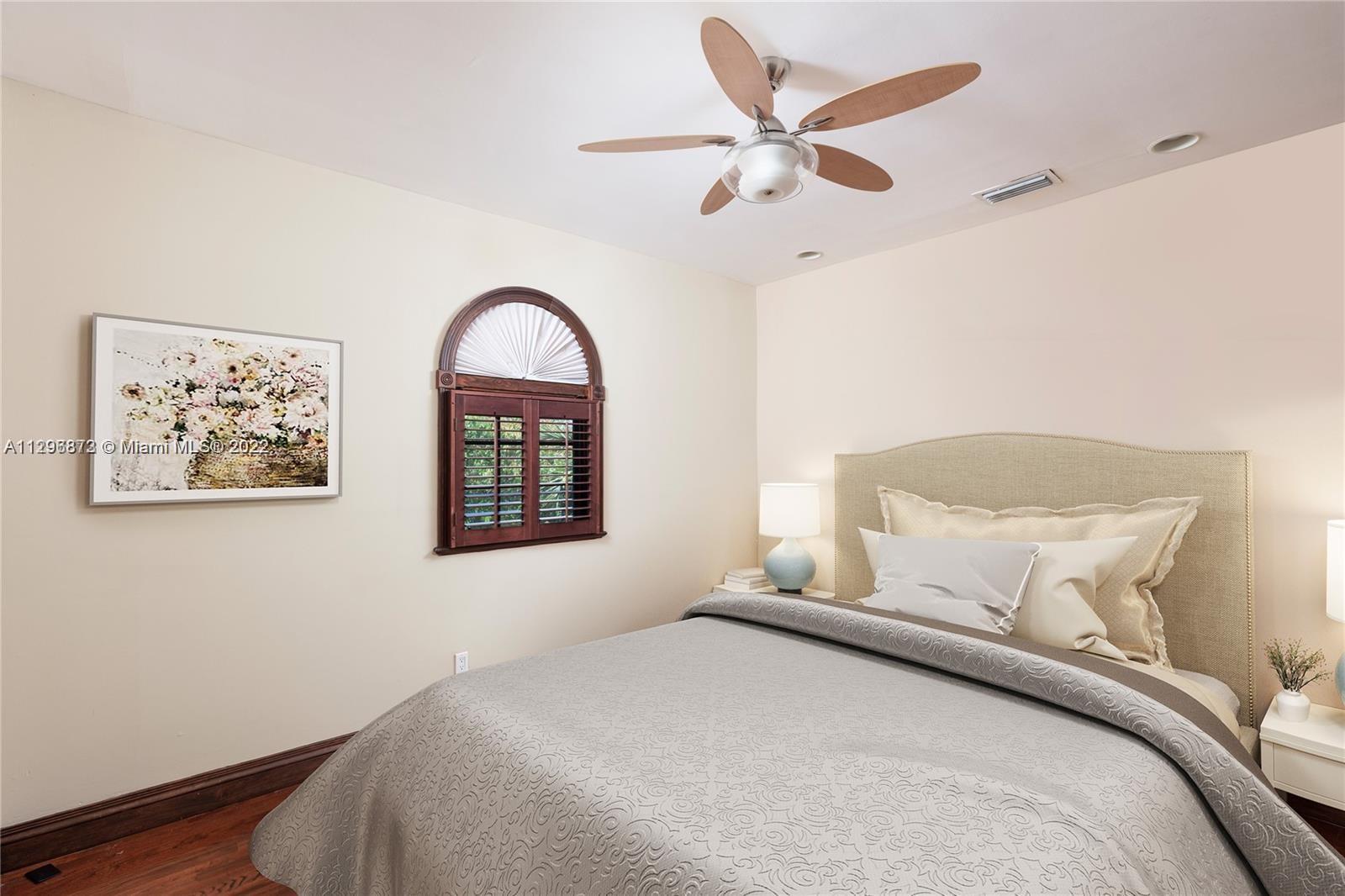 HAMMOCK LAKE PARK - Residential