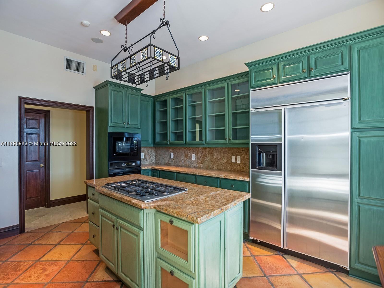 HAMMOCK LAKE PARK - Residential