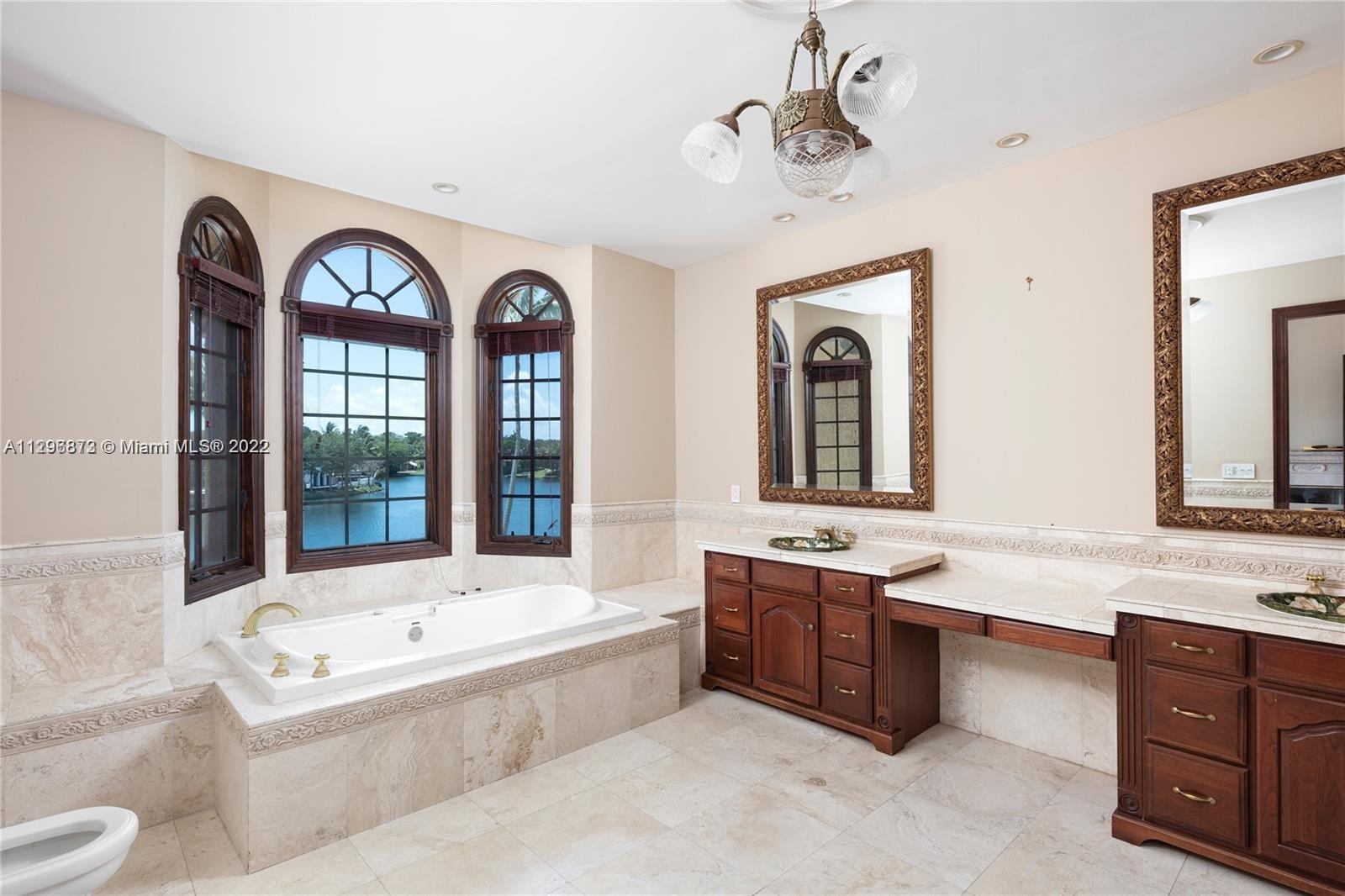 HAMMOCK LAKE PARK - Residential