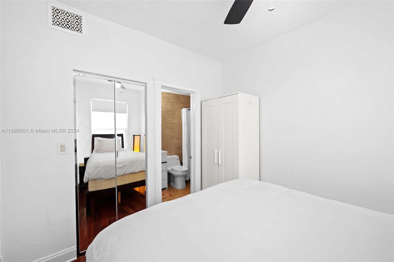 WINDSOR PLAZA CONDO - Residential Lease