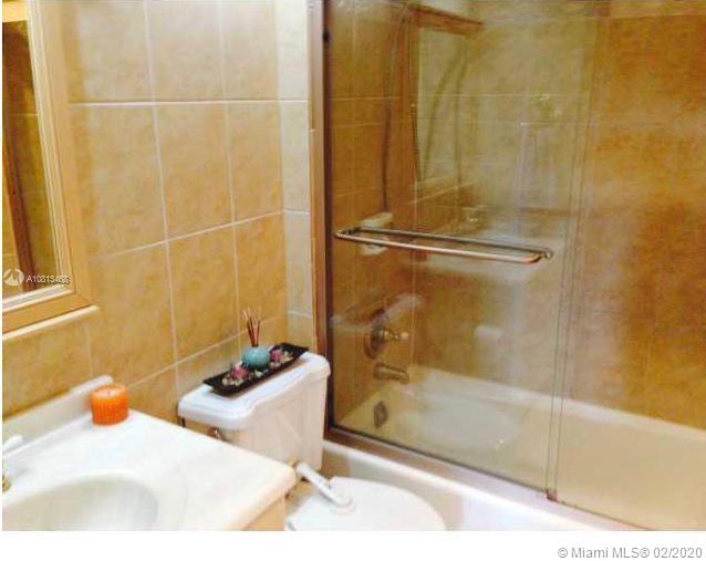 BRICKELL TOWNHOUSE CONDO - Residential Lease