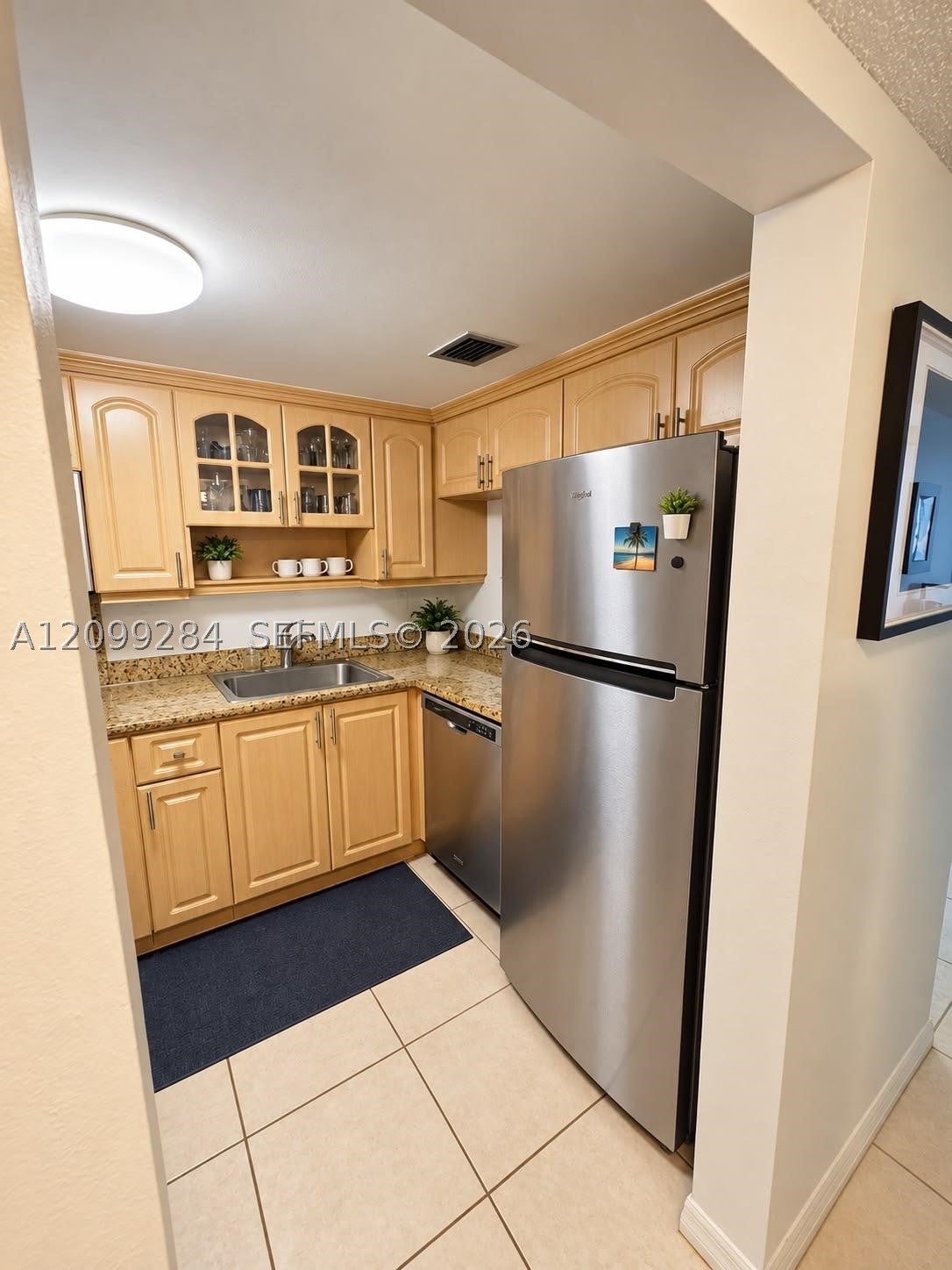 1666 West Ave 212, Miami Beach, FL, 33139/$395,000 2 1666 West Ave 212