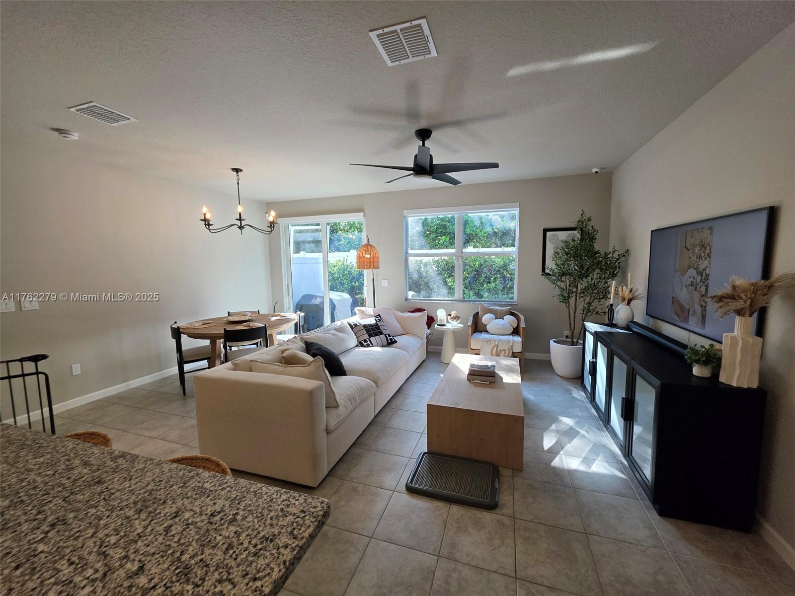 5631 Enclave Dr 5631