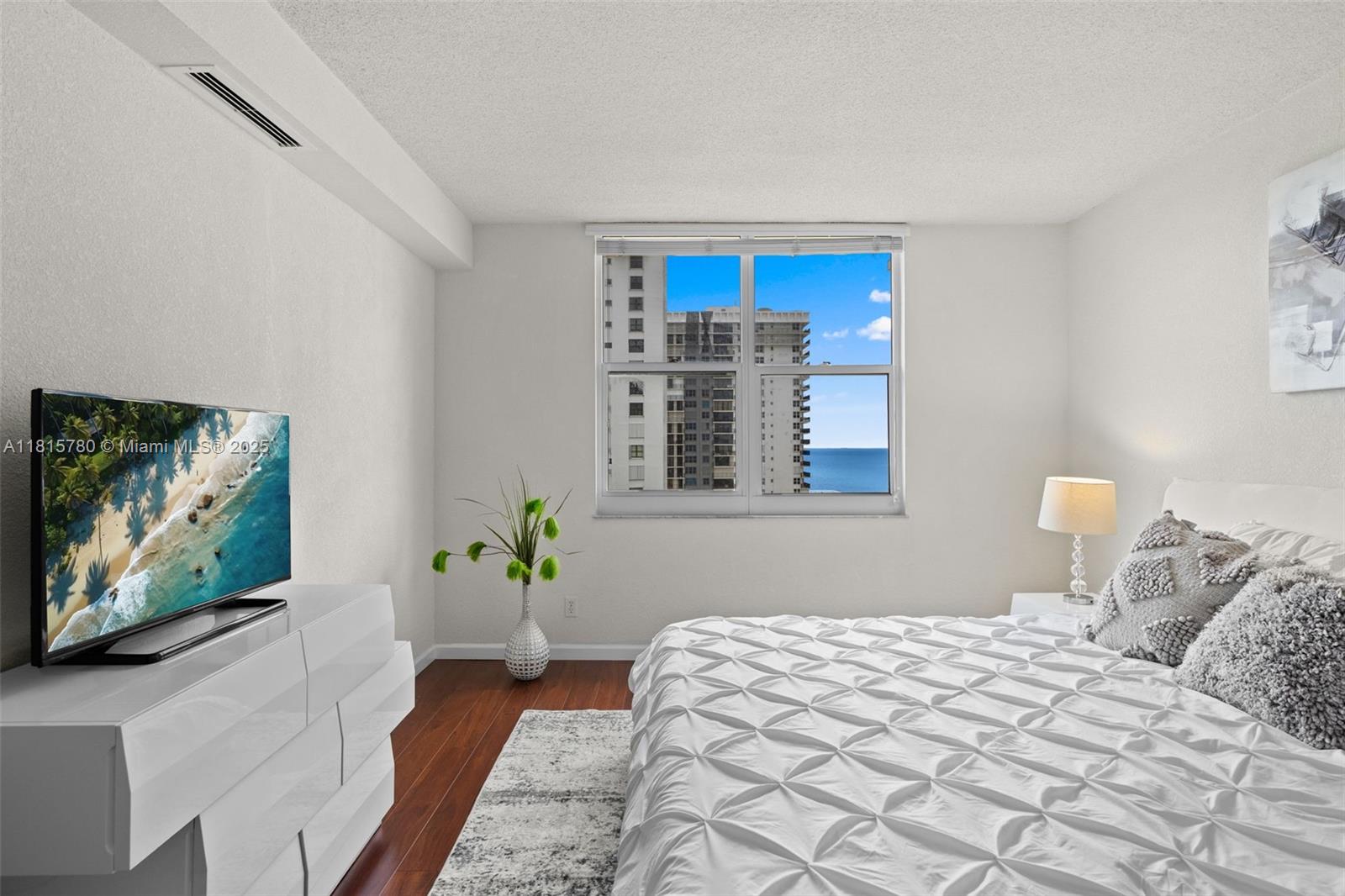 WAVE CONDOMINIMUM - Residential