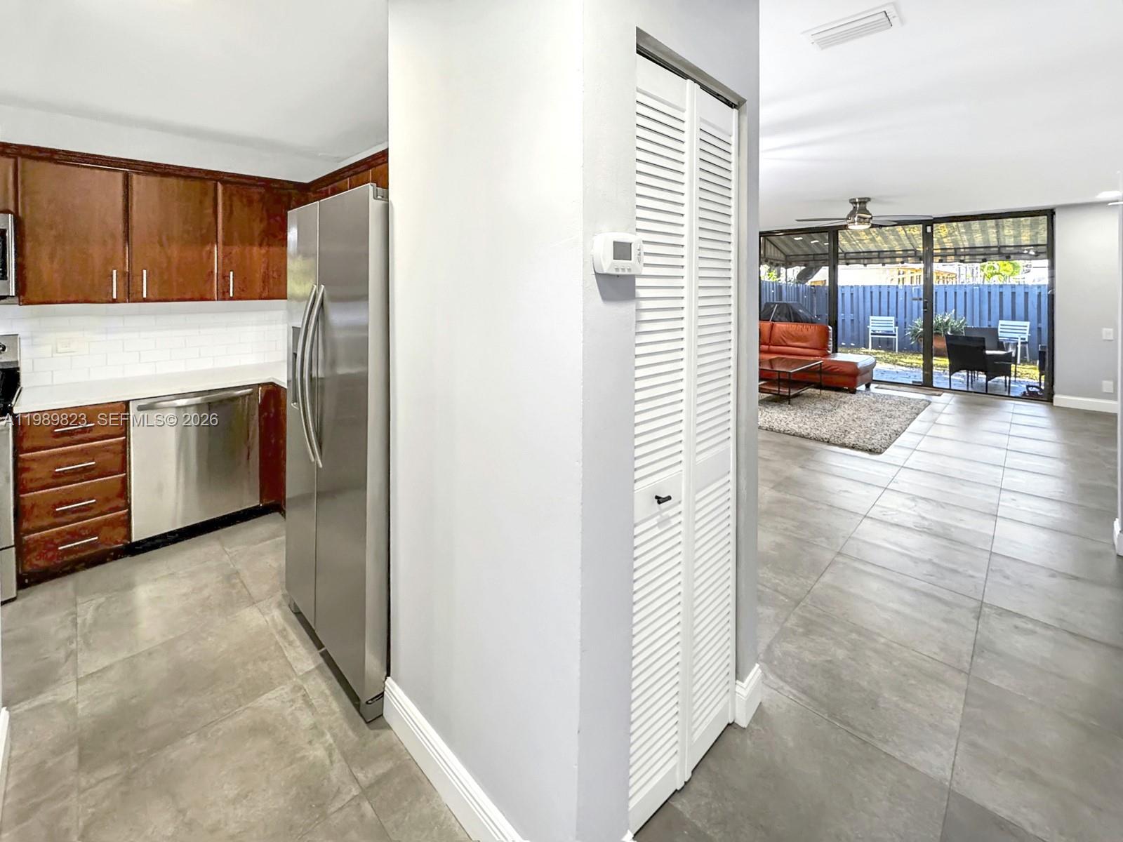 SOUTHPORT TOWNHOMES - Residential