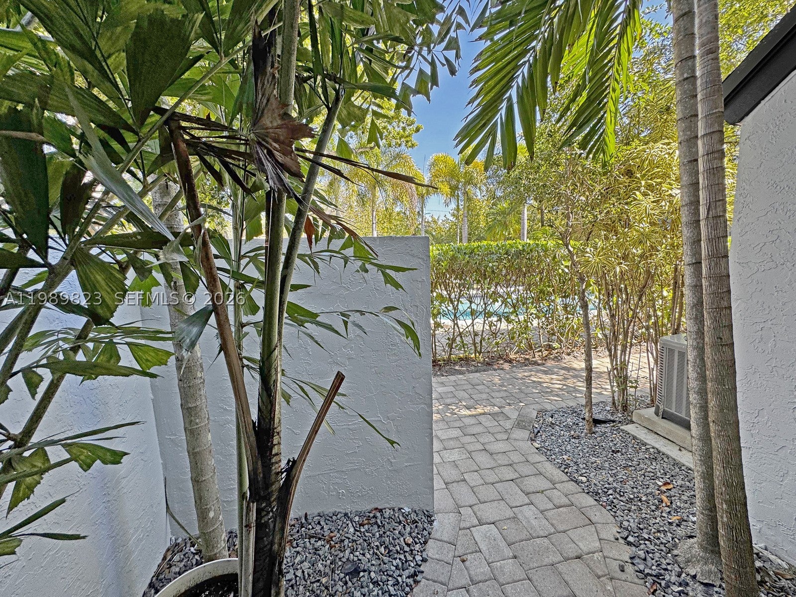 700 SE 14th St G