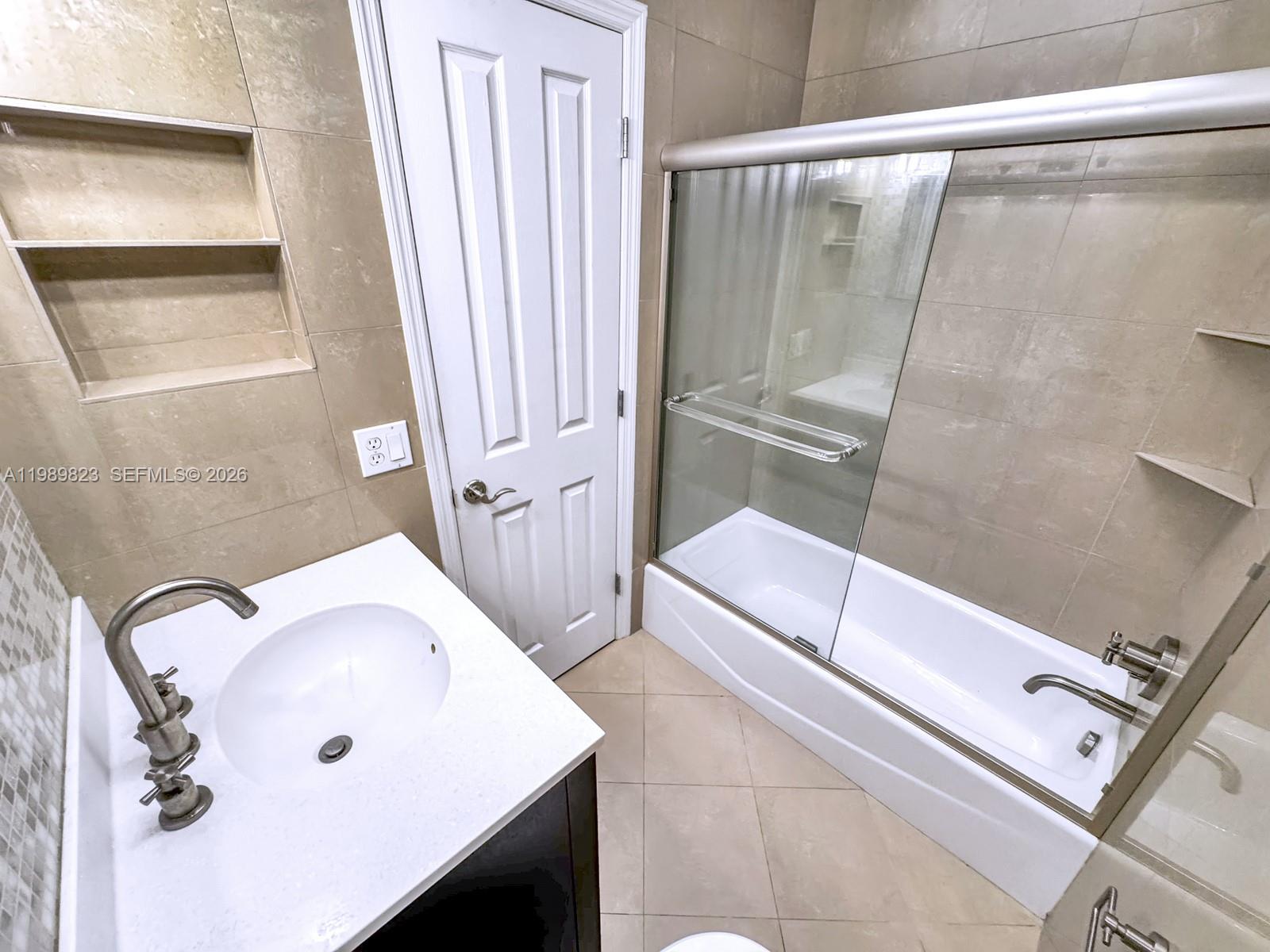 SOUTHPORT TOWNHOMES - Residential