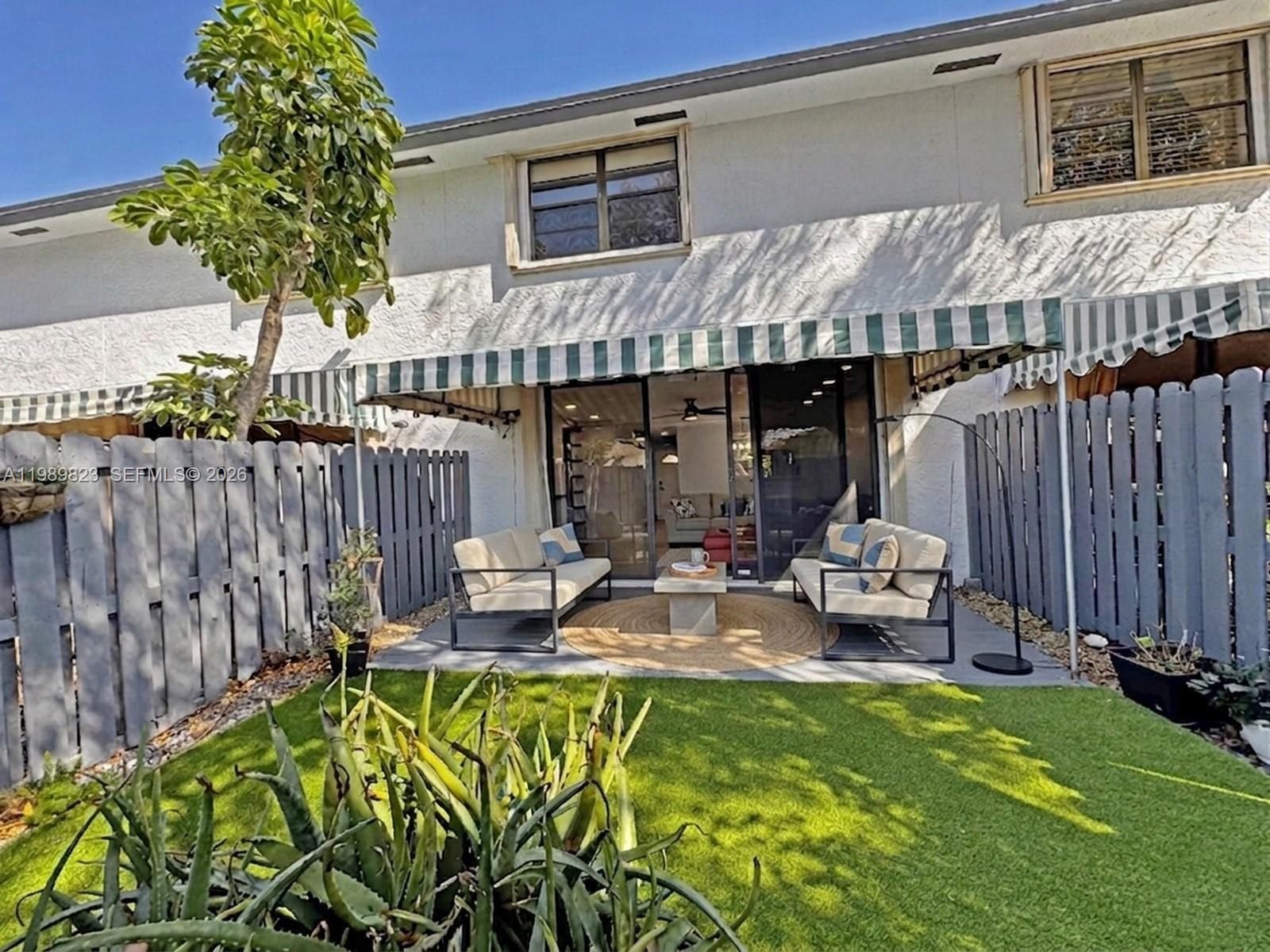 SOUTHPORT TOWNHOMES - Residential