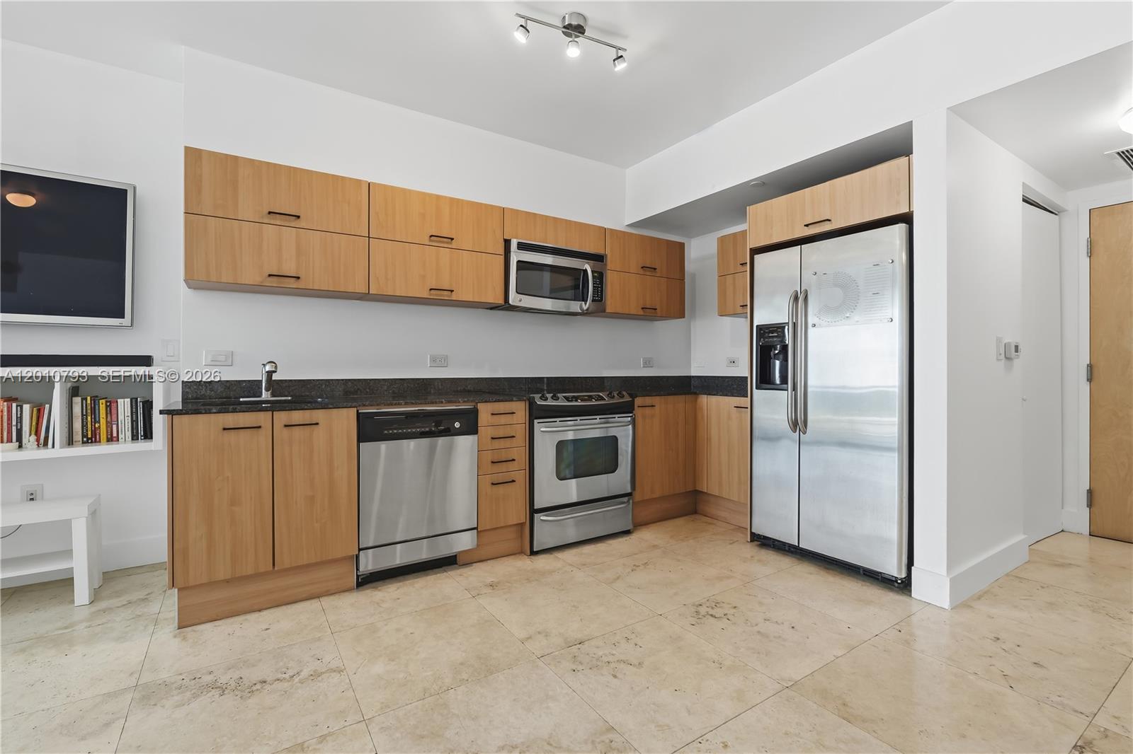 WIND CONDO - Residential