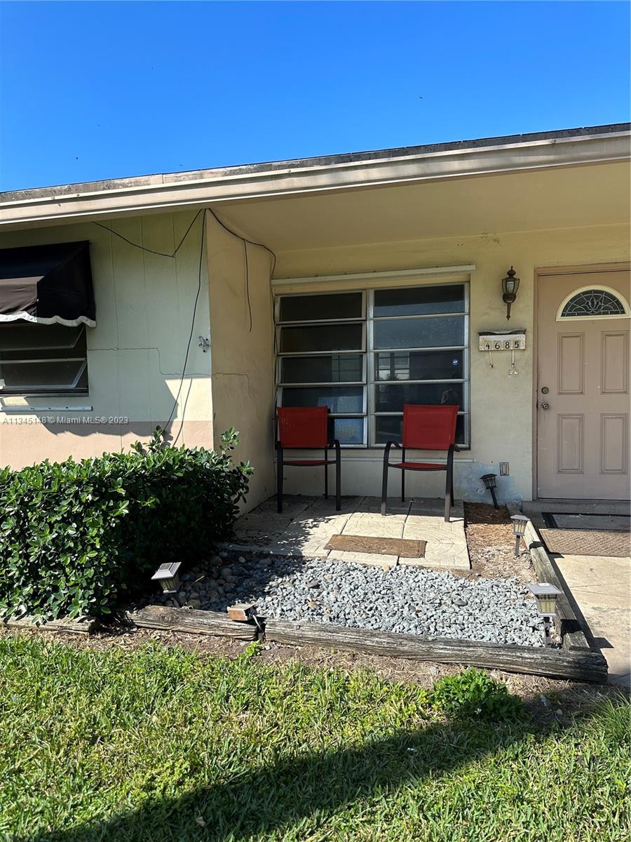 GOLD COAST TWIN VILLAS WE - Residential Lease