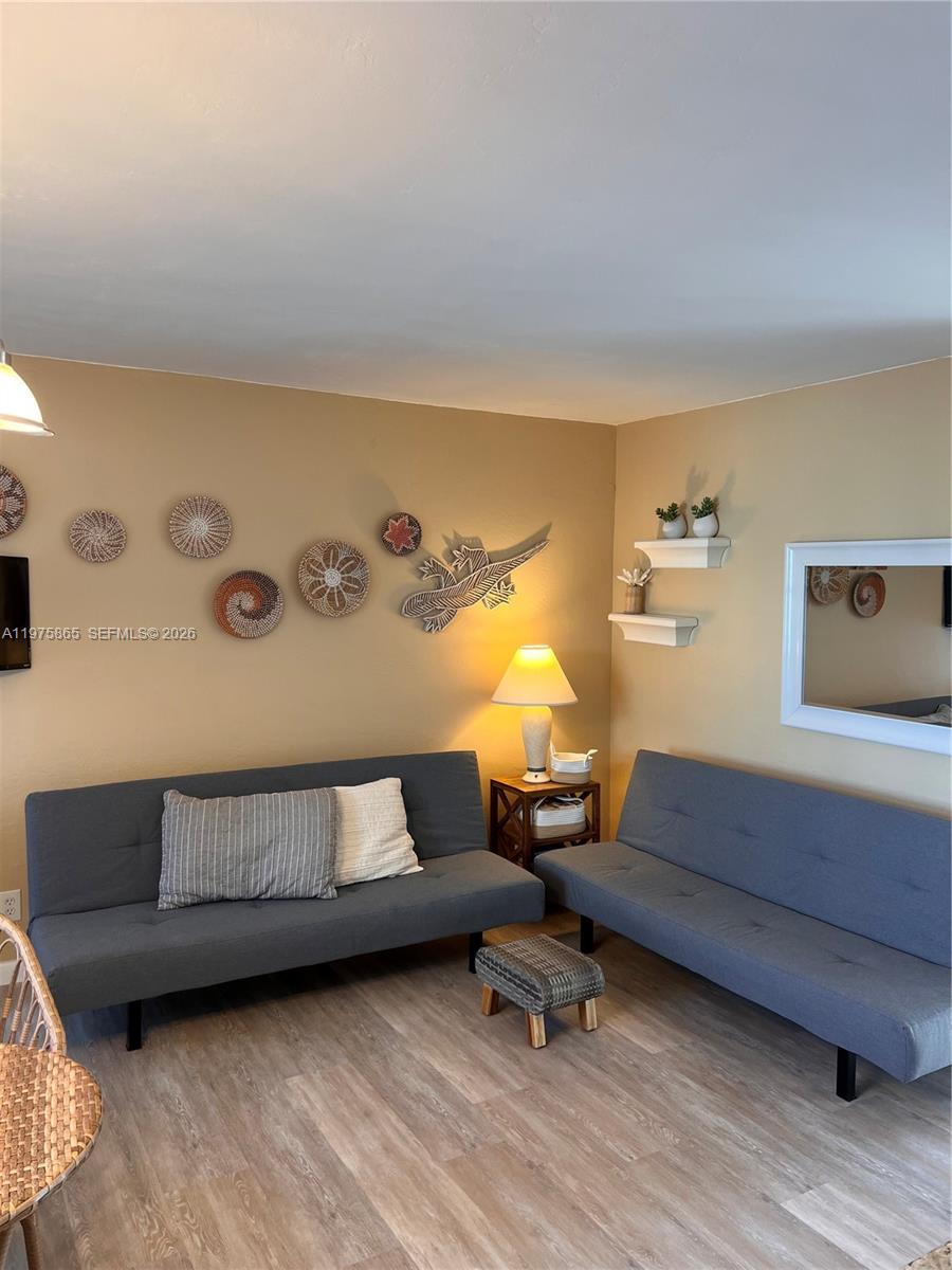 IMPERIAL WESTBURY CO-OP - Residential