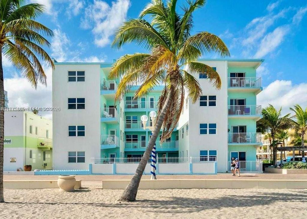 Photo of 2600 N Surf Rd #403, Hollywood, FL 33019 (MLS # A11975865)