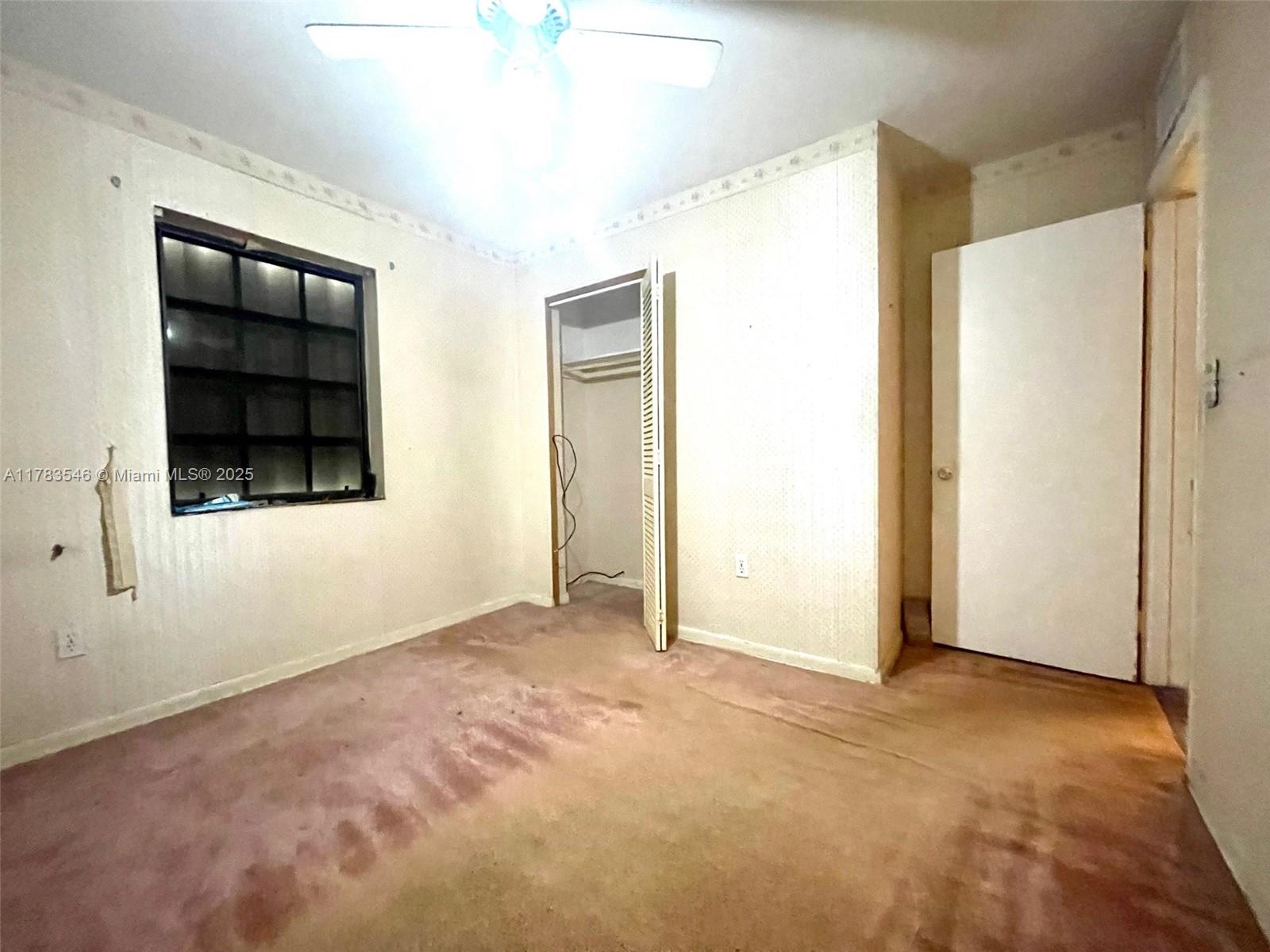 WESTWOOD LAKE 4TH ADDN - Residential