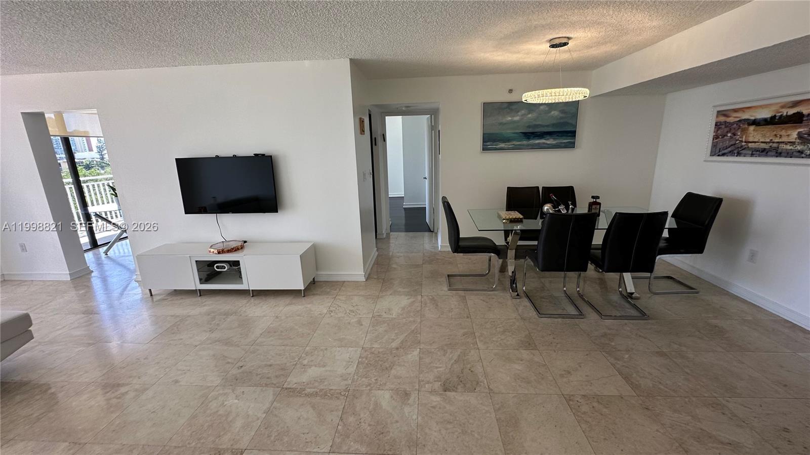 WINSTON TOWERS 600 CONDO - Residential Lease
