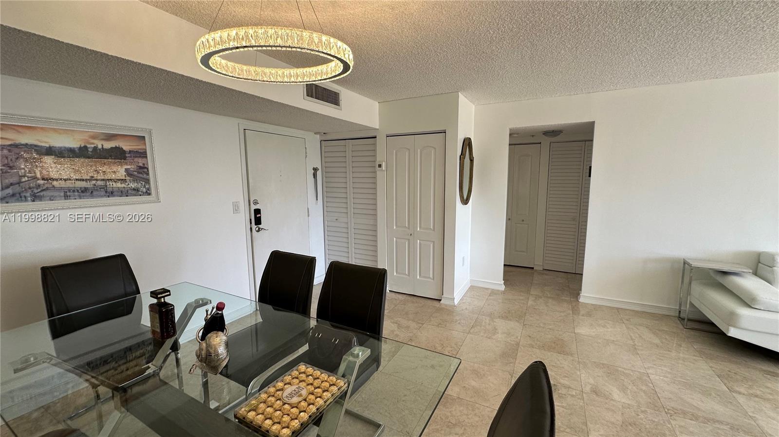 WINSTON TOWERS 600 CONDO - Residential Lease