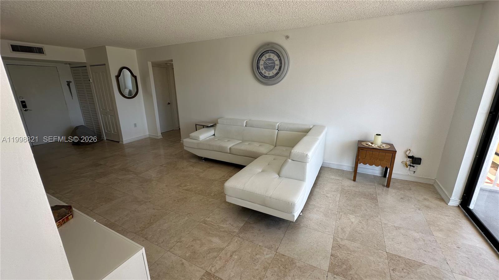 WINSTON TOWERS 600 CONDO - Residential Lease
