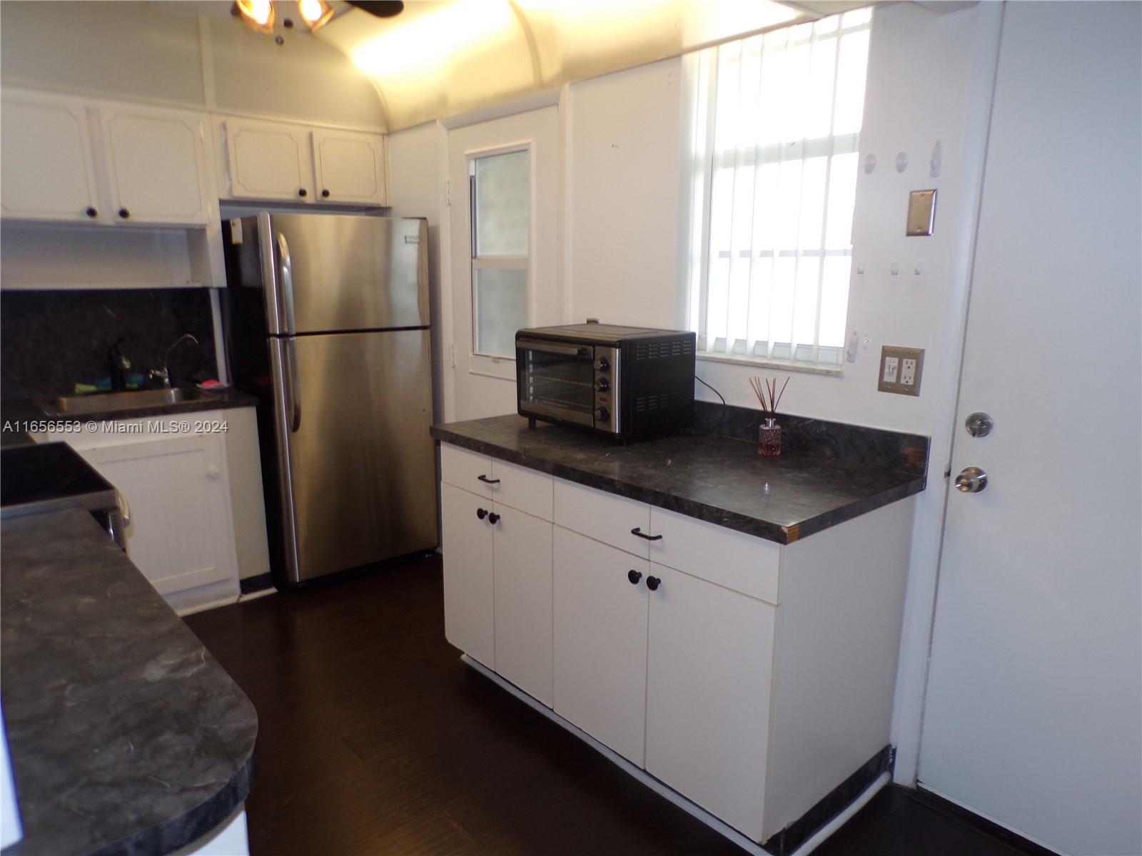 POINT EAST SEC 4 CONDO - Residential