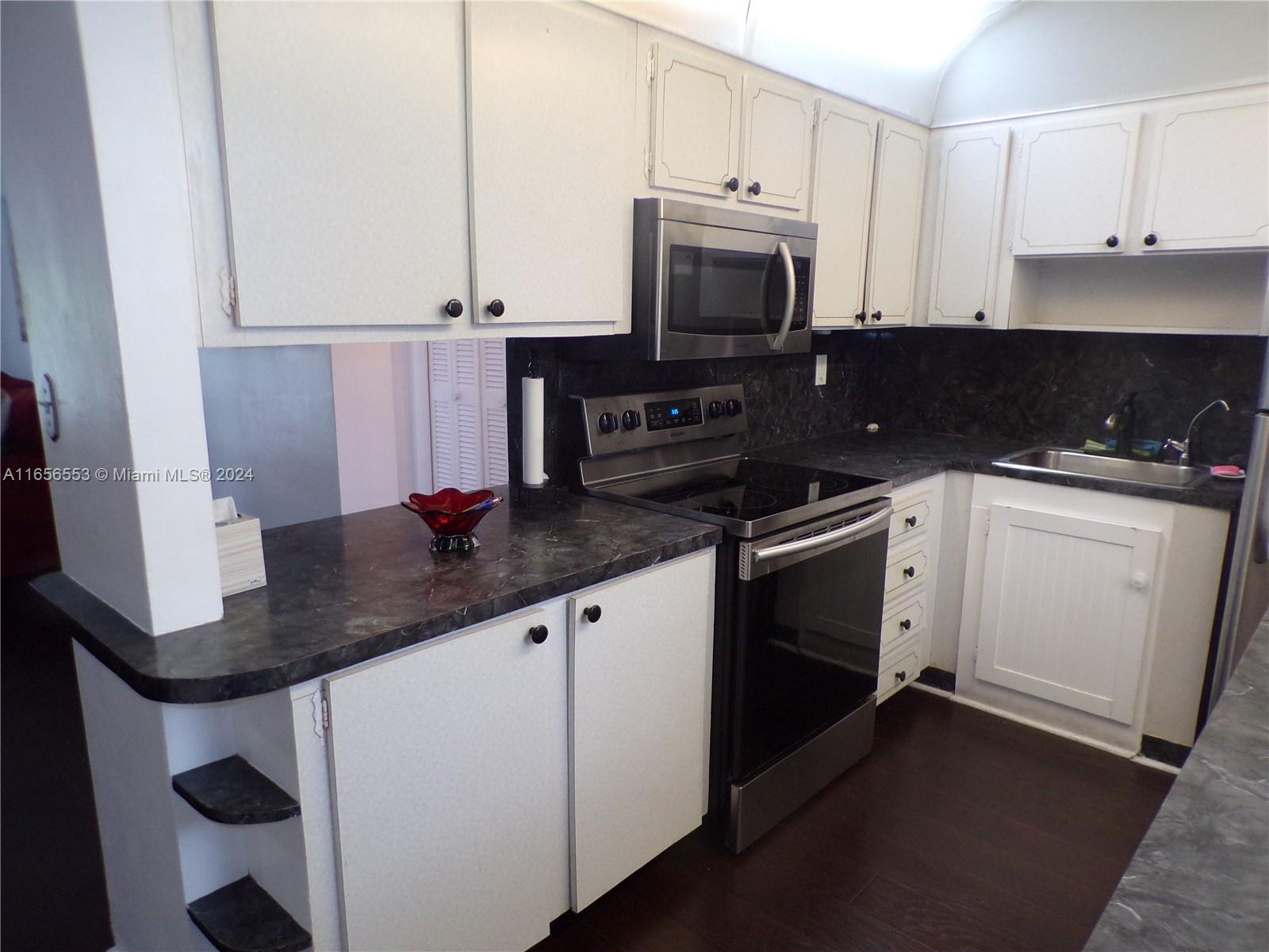 POINT EAST SEC 4 CONDO - Residential