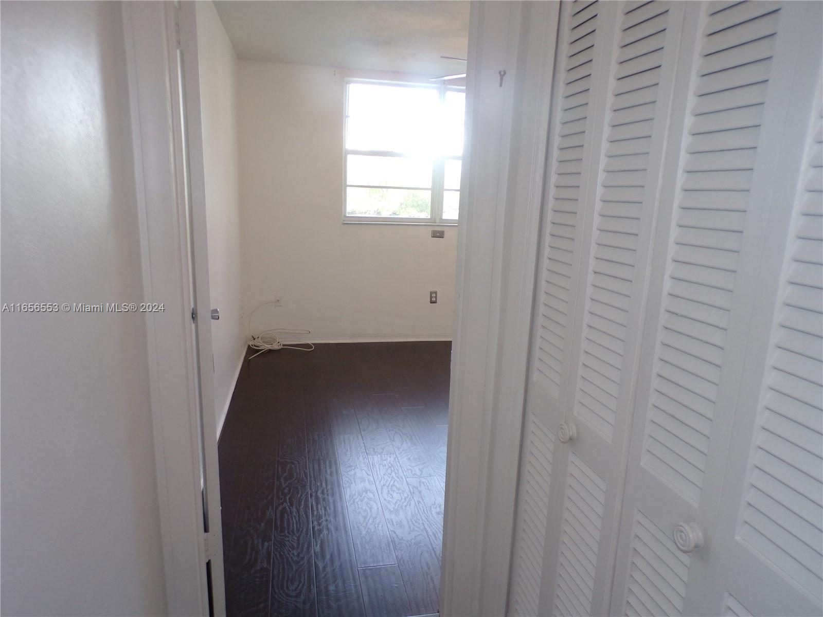 POINT EAST SEC 4 CONDO - Residential