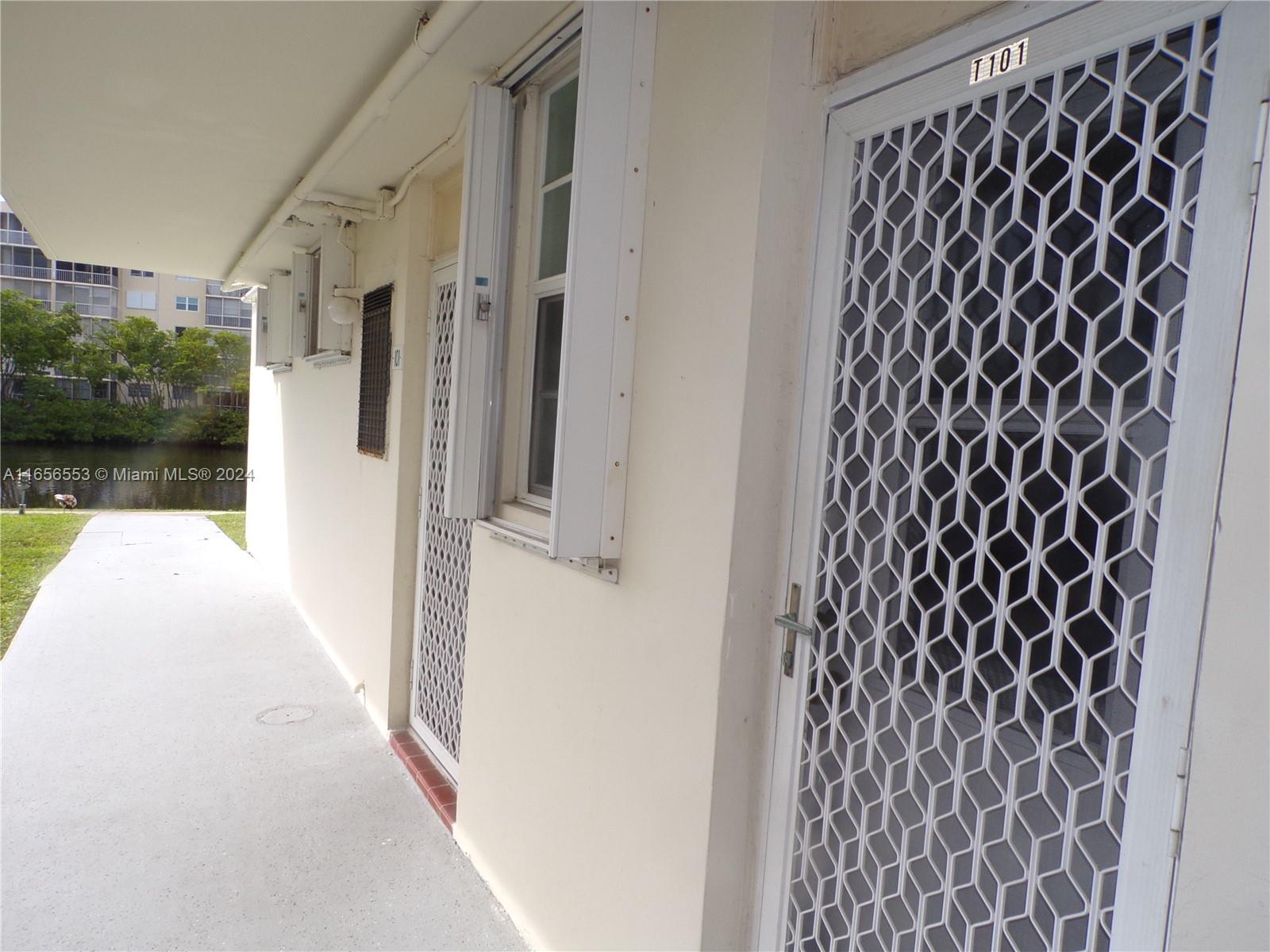 POINT EAST SEC 4 CONDO - Residential