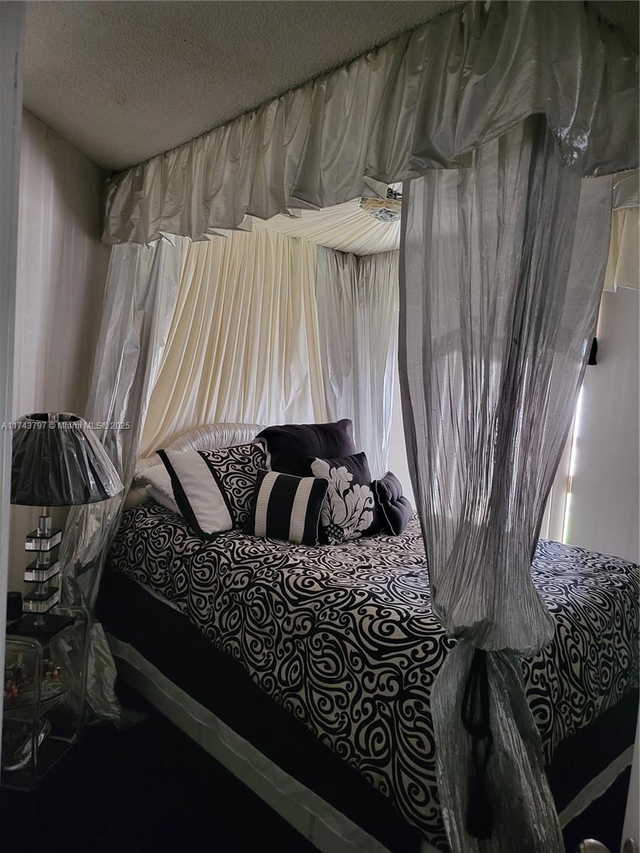 COUNTRY LAKE HOMES 2ND AD - Residential