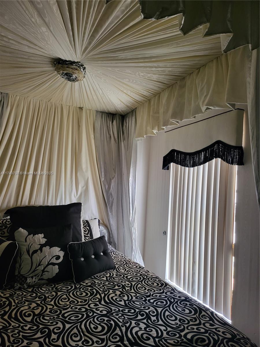 COUNTRY LAKE HOMES 2ND AD - Residential