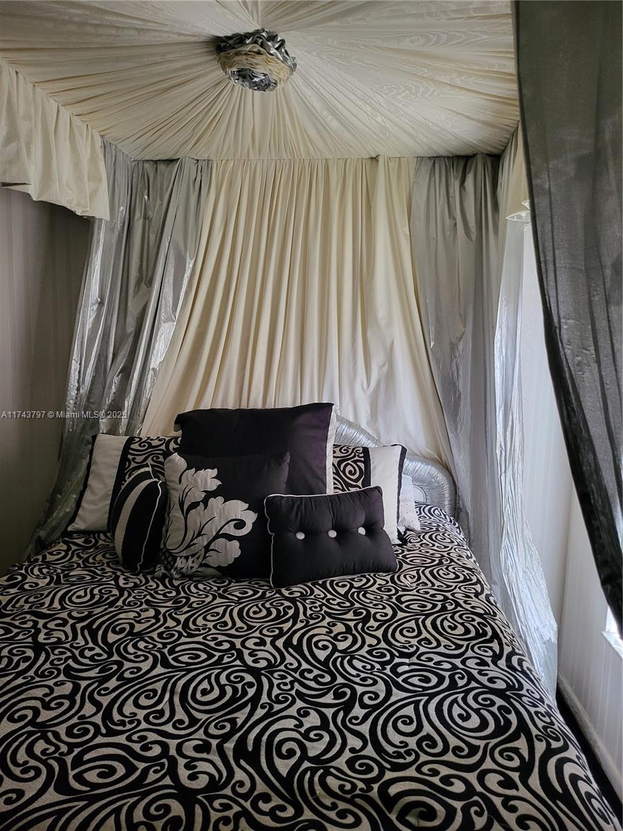 COUNTRY LAKE HOMES 2ND AD - Residential