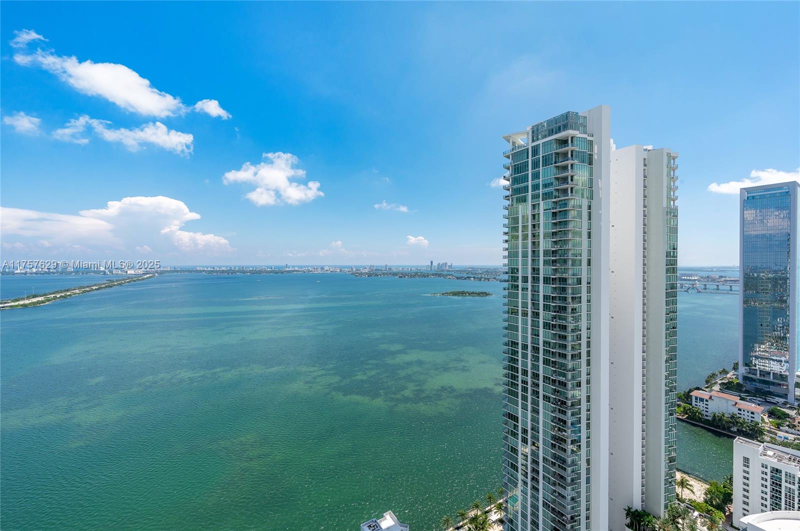 GRAN PARAISO CONDO - Residential