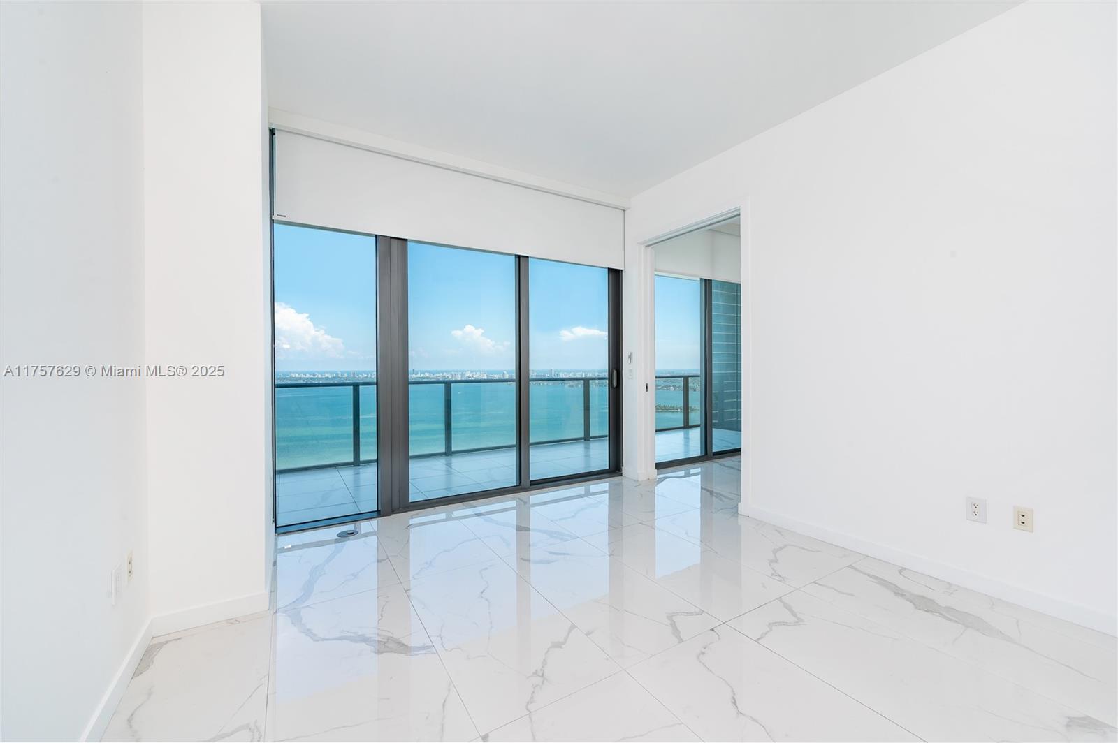 GRAN PARAISO CONDO - Residential