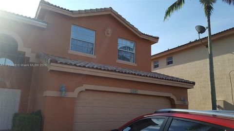 1387 SW 105th Ave Pembroke Pines FL 33025