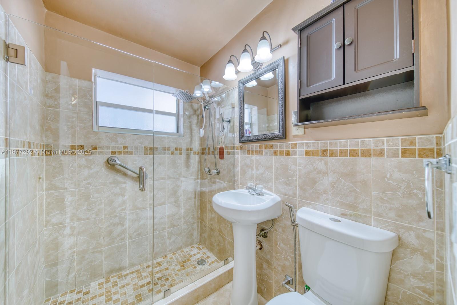 INGLESIDE PARK - Residential