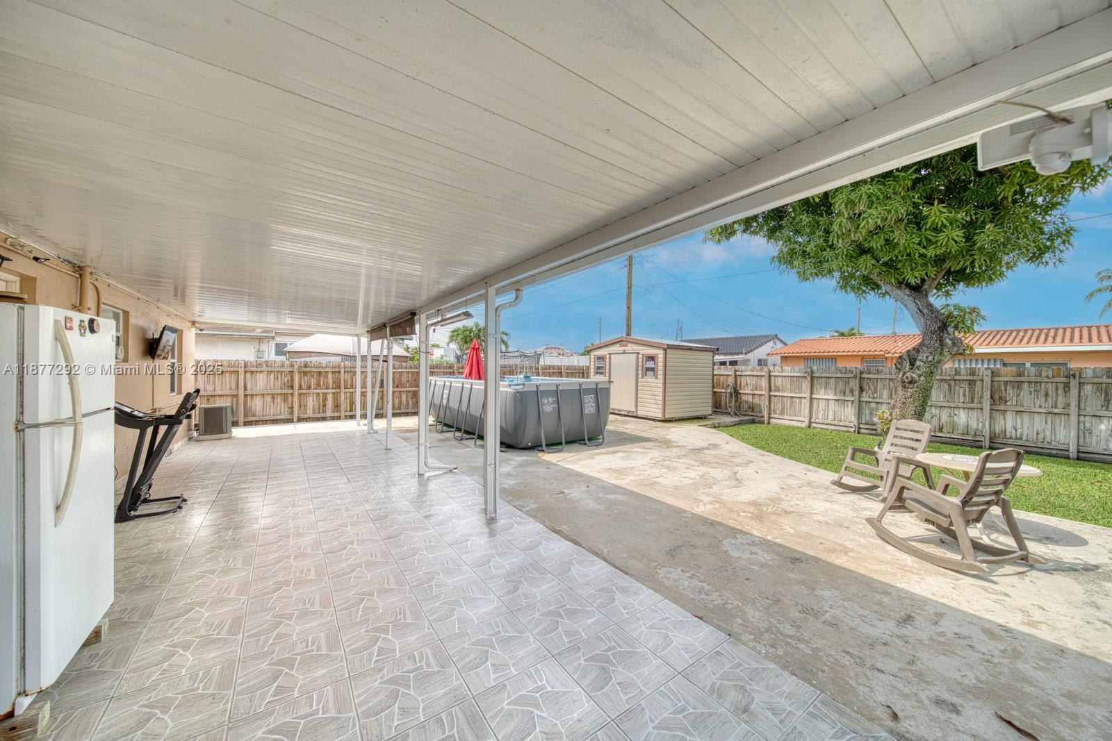 INGLESIDE PARK - Residential