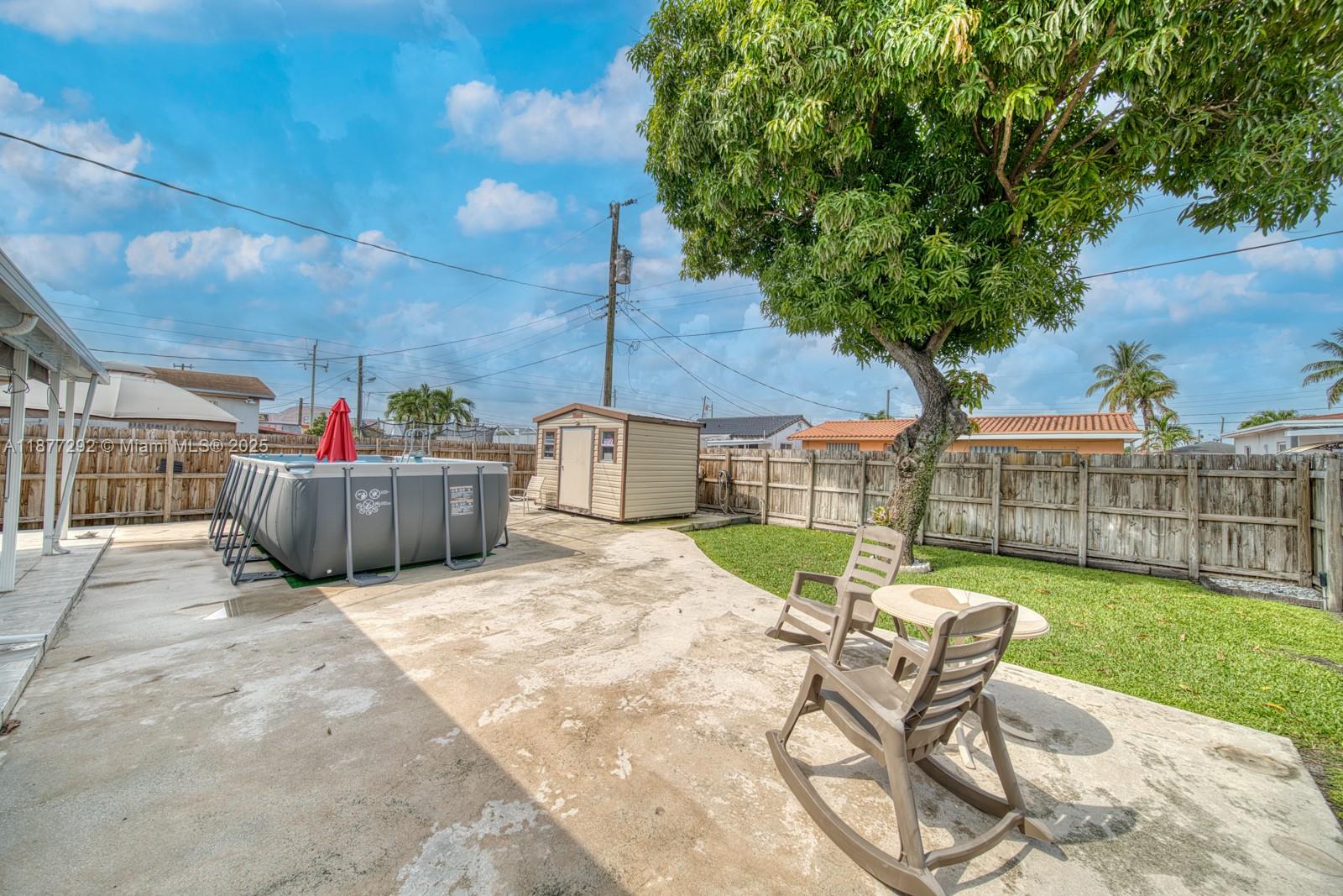 INGLESIDE PARK - Residential