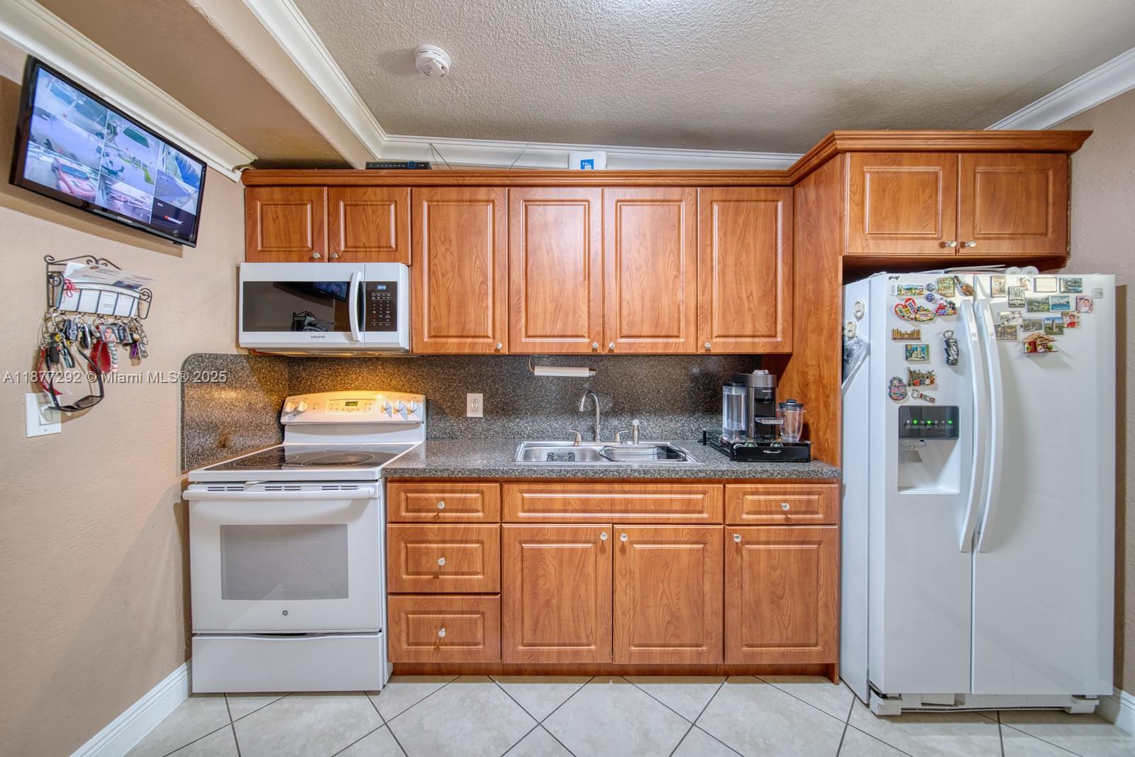 INGLESIDE PARK - Residential