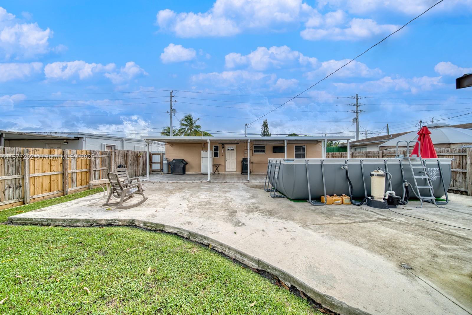 INGLESIDE PARK - Residential