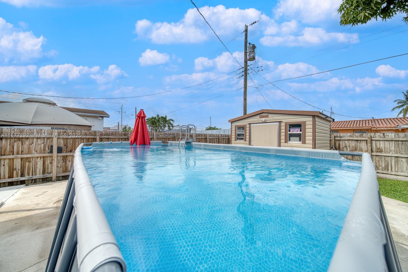 INGLESIDE PARK - Residential